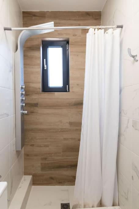 Apartment Aesthetic Loft In The Heart Of The Thessaloniki
